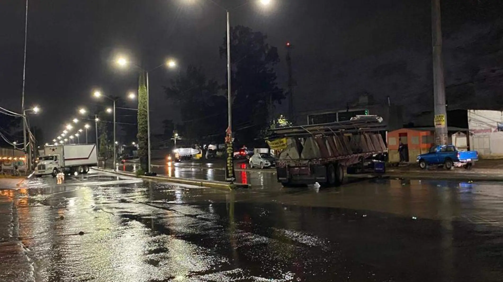 bloqueo en carretera federal Cholula-Huejotzingo